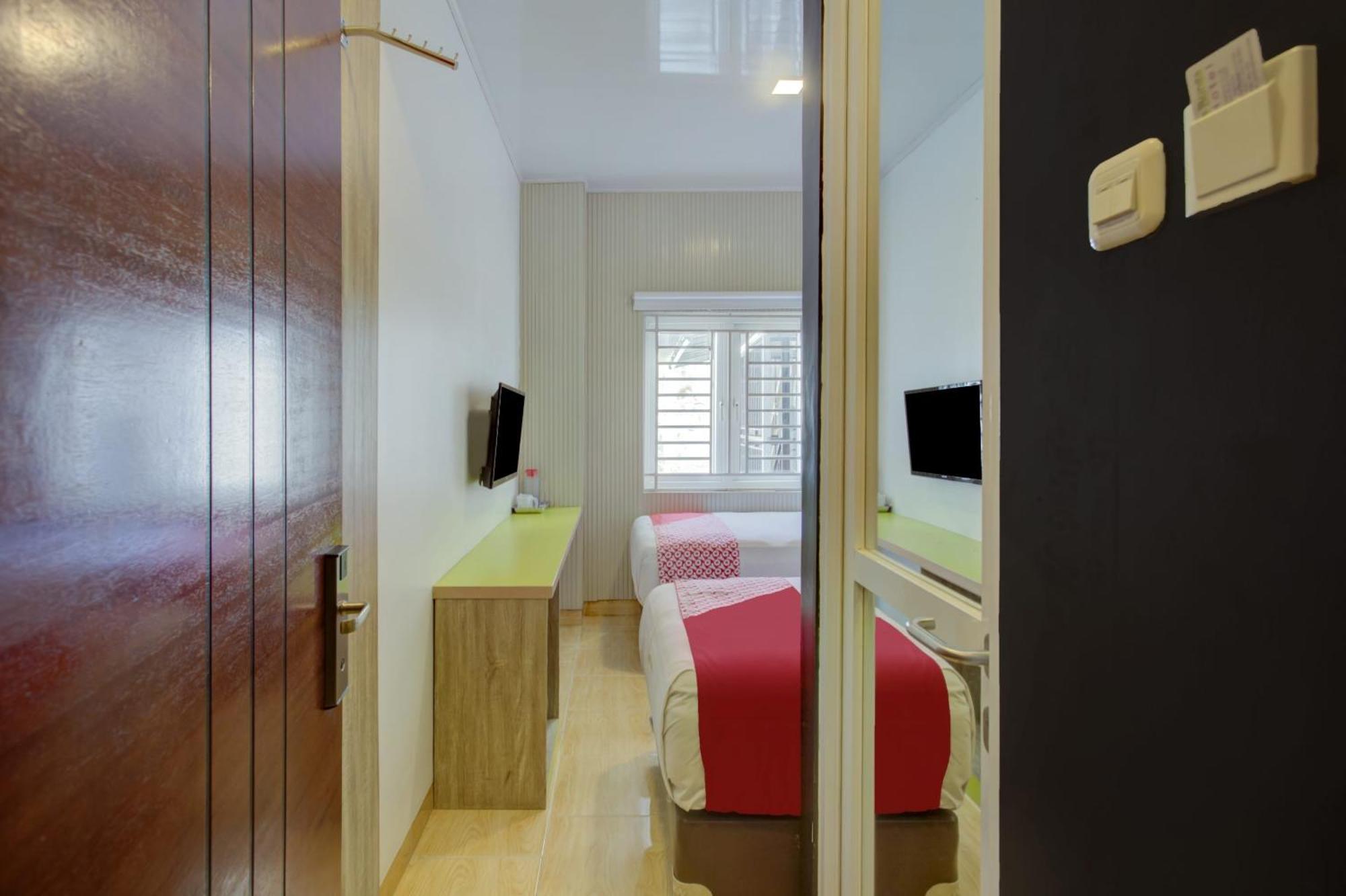 Hotel O Gambir Near Juanda Station Formerly Bunga Dahlia Jakarta Luaran gambar